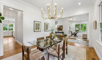 7926 BOLLING Dr, Alexandria, VA 22308