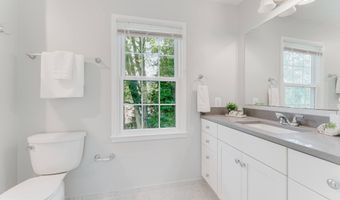 9103 BRAMBLE Pl, Annandale, VA 22003