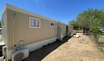 693 E Lake Dr, Benson, AZ 85602