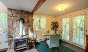 82 Pond Rd, Campton, NH 03223