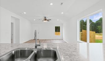 8089 Chesapeake Trl, Bauxite, AR 72011