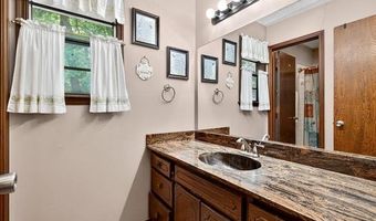 1329 Oakdale Dr, Bartlesville, OK 74006