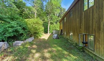 130 S Niantic Dr, Charlestown, RI 02813