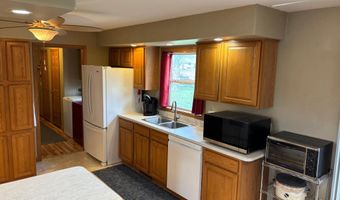 2200 Eunice Dr, Albert Lea, MN 56007