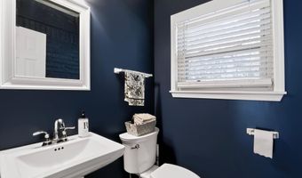 8852 Ridge Hill Dr, Indianapolis, IN 46217
