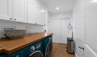 564 Lake Ave, Bay Head, NJ 08742