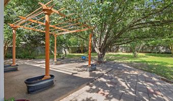 3716 Bay Meadow Dr, Benton, AR 72015
