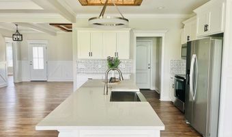 173 Indian Creek Cir, Adel, GA 31620