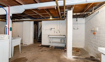 213 S Wilmoth Ave, Ames, IA 50014