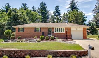 2421 Woodcrest Dr, Alton, IL 62002