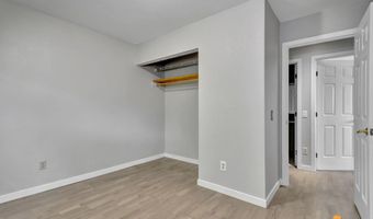 2215 Sunburst Cir, Anchorage, AK 99501