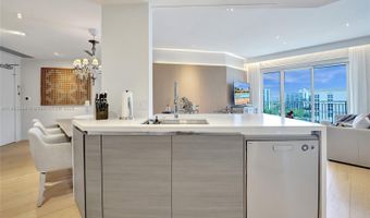 19900 E Country Club Dr TS16, Aventura, FL 33180