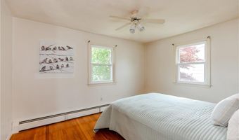 5 Standish Ave, North Providence, RI 02911