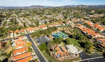 1114 N Crescent Ridge Rd, Fallbrook, CA 92028