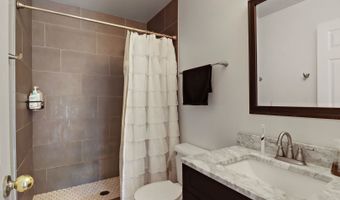 45 Van Dyke Dr, Antioch, IL 60002