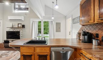 4235 Howie Cir, Charlotte, NC 28205