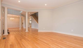 10709 BOSWELL Ln, Potomac, MD 20854