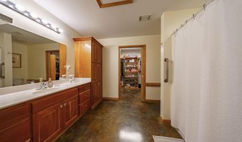213 S 1st St, Augusta, AR 72006