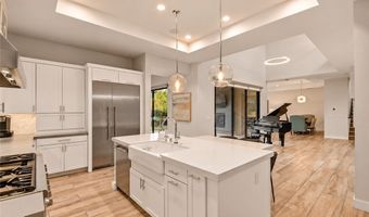 1 Moonfire Dr, Las Vegas, NV 89135