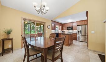 12568 Everest Ct E, Apple Valley, MN 55124