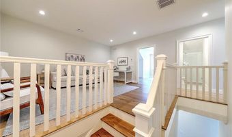 20 Kettle Point Ave, East Providence, RI 02914