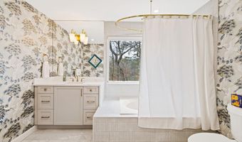 594 Hilltop Ln, Berkeley Lake, GA 30096