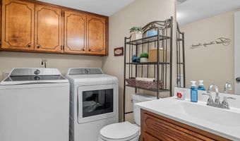 107 Forestdale Dr, Boiling Springs, SC 29316