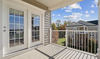 22284 PINECROFT Ter, Ashburn, VA 20148