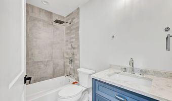 20 Depalma Ln, Danbury, CT 06811
