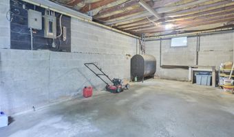 55 Epping St, Raymond, NH 03077