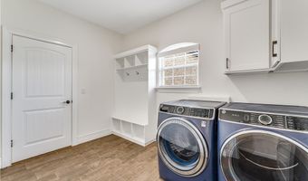 1100 Brandon Way, Bentonville, AR 72713