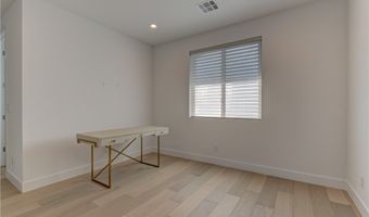 10740 Steel Ridge Ct, Las Vegas, NV 89135