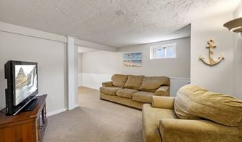 33 Jordan St, Beverly, MA 01915