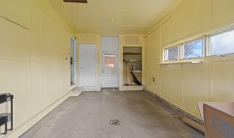 50 Loring Ave, Auburn, ME 04210