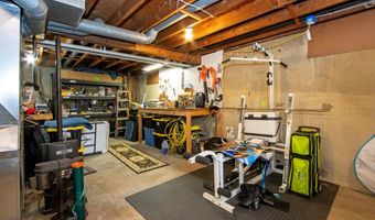 944 Edison St, Ashland, OH 44805