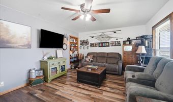 609 West St, Alden, IA 50006
