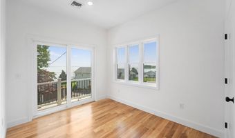 51 Burnett Rd, Warwick, RI 02889