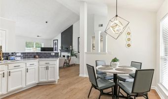 859 Springchase Dr, Austell, GA 30168