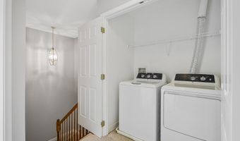42291 ONYX Ter, Aldie, VA 20105