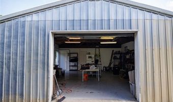1821 Sunset Trl, Alva, FL 33920