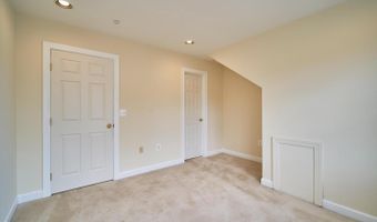 504 N THOMAS St #A, Arlington, VA 22203