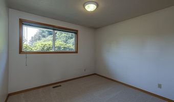 19565 SW SOUTHVIEW Pl, Beaverton, OR 97078