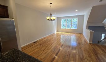 19 Oak Branch Dr 19, Brookfield, CT 06804