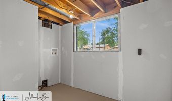 3250 E 12th St, Casper, WY 82609