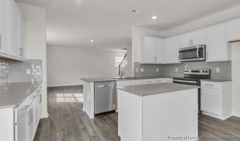 1052 Misty Creek Dr, Aberdeen, NC 28315