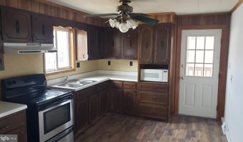 19 LAVERNE Dr, Augusta, WV 26704