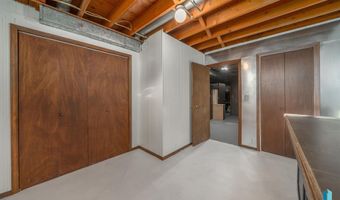 48117 266th St, Brandon, SD 57005