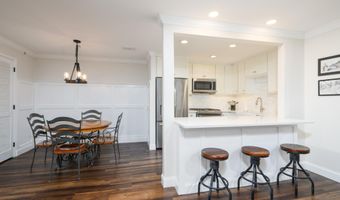816 Wedgewood Cir, Belford, NJ 07718