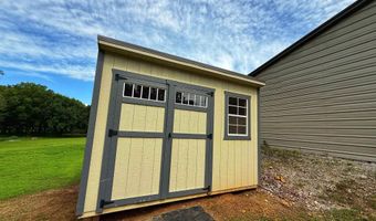 70 Gates Ln, Batesville, AR 72501