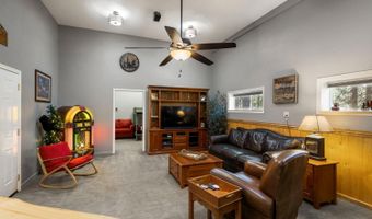 1641 Meadowview Rd, Arnold, CA 95223